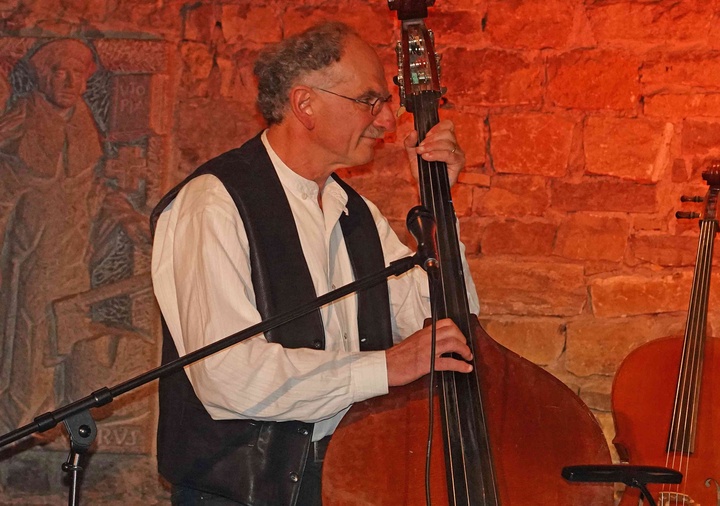 Siedfried Hutzel am Kontrabass
